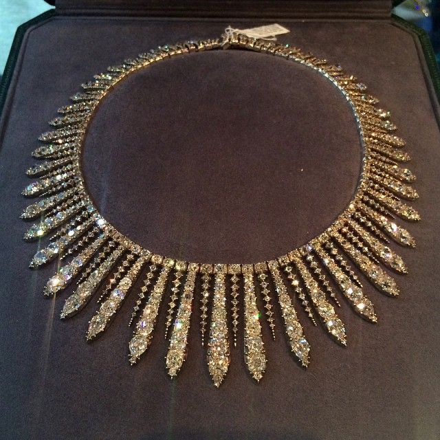 Astarburst Necklace
